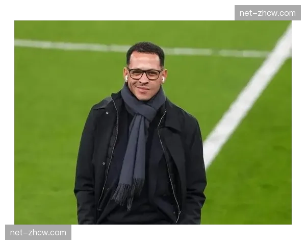 埃弗顿高位逼抢致切尔西后场出球瘫痪，莫耶斯战术完胜罗塞尼尔